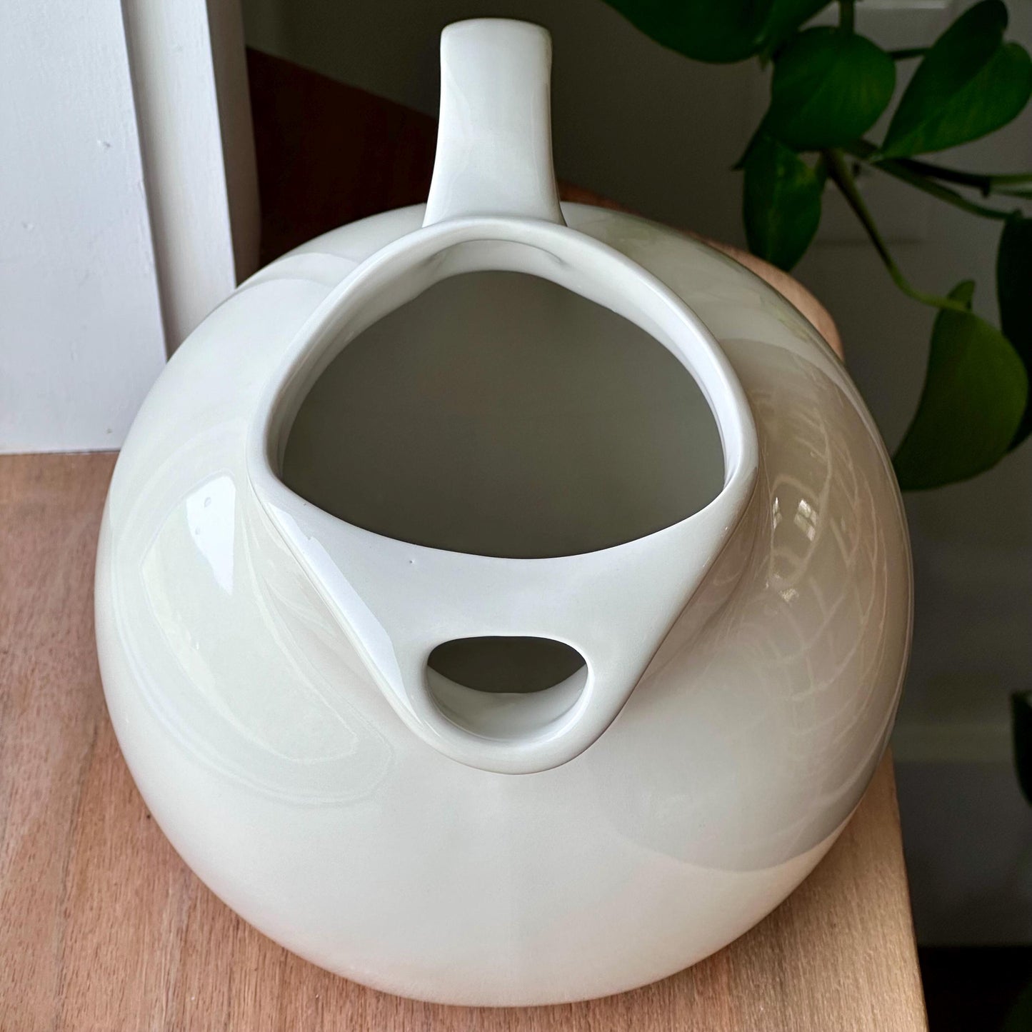 Vintage Hall China Ball Jug Pitcher – Ivory White Mid-Century Modern #633
