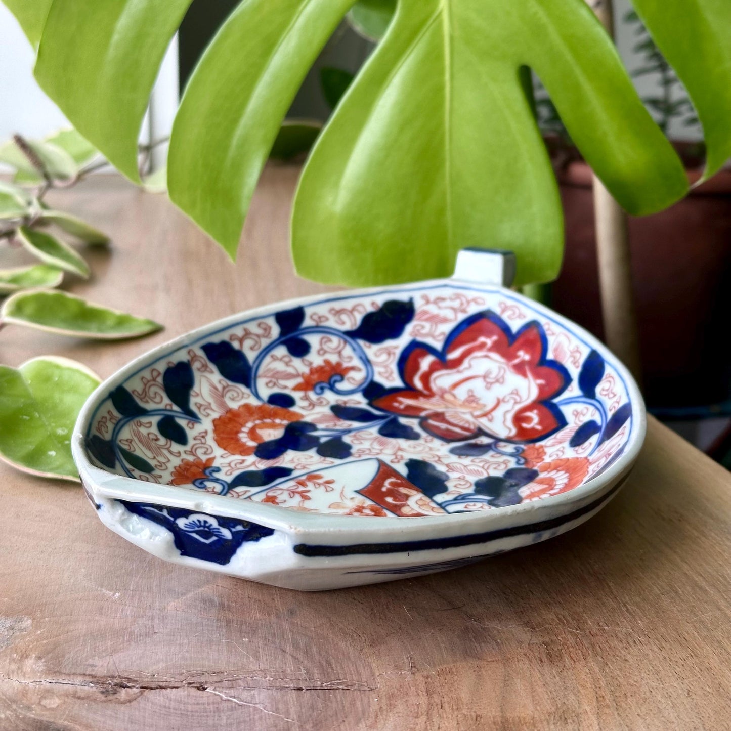 Antique Japanese Imari Boat Dish - Meji Period 1868-1912