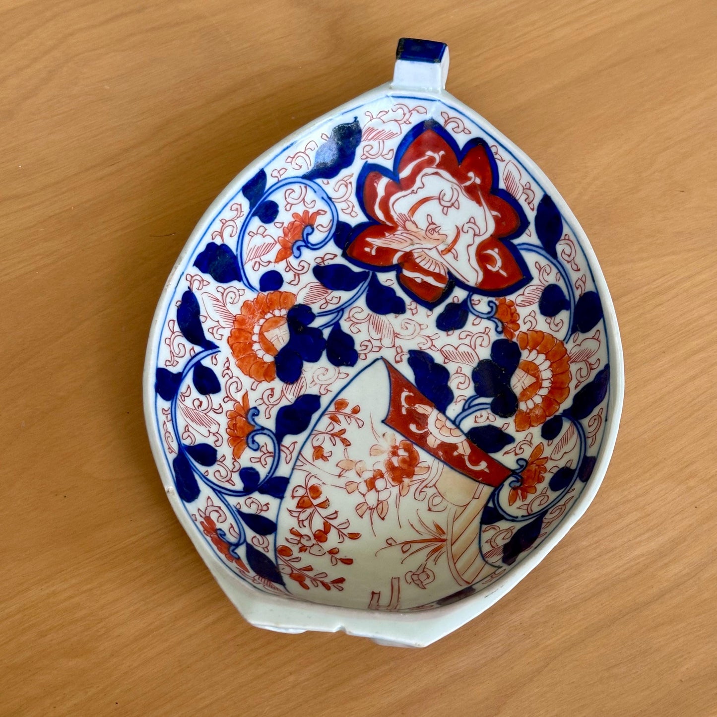 Antique Japanese Imari Boat Dish - Meji Period 1868-1912