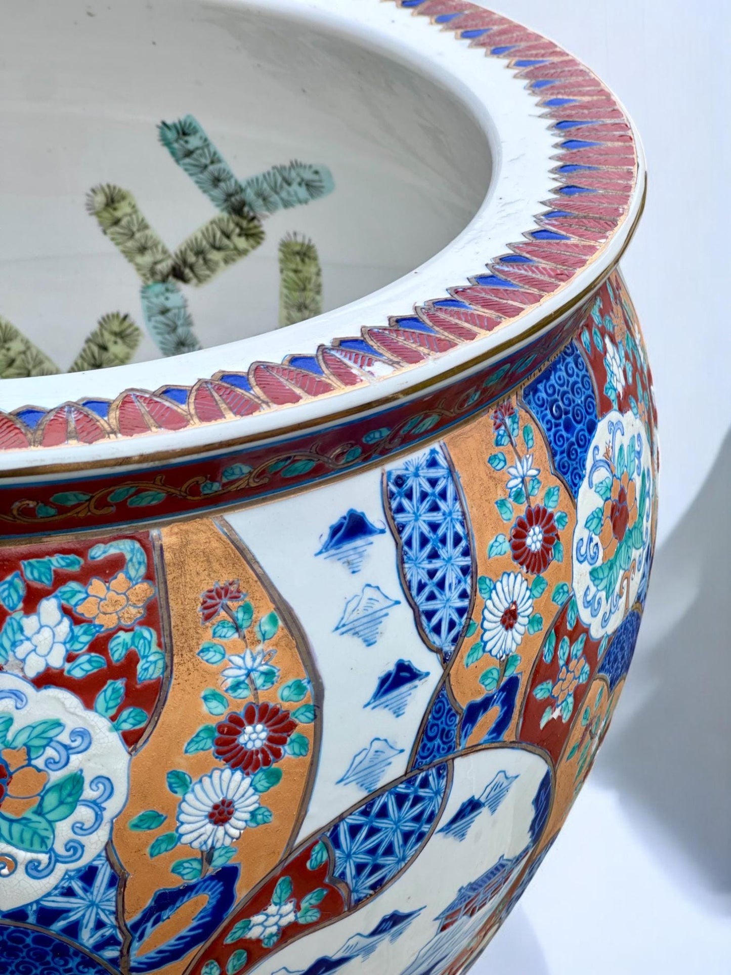Large Vintage Imari Style Fishbowl Planter with Hand-Painted Koi & Floral Motifs – Includes Carved Wood Stand