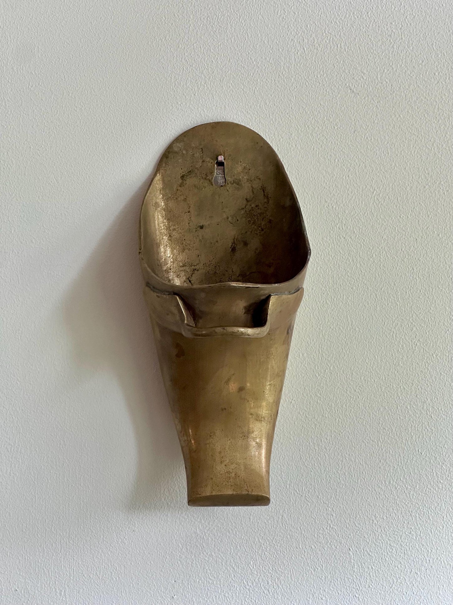 Antique Brass Conquistador Stirrup Wall Pocket – Sleek Polished Finish
