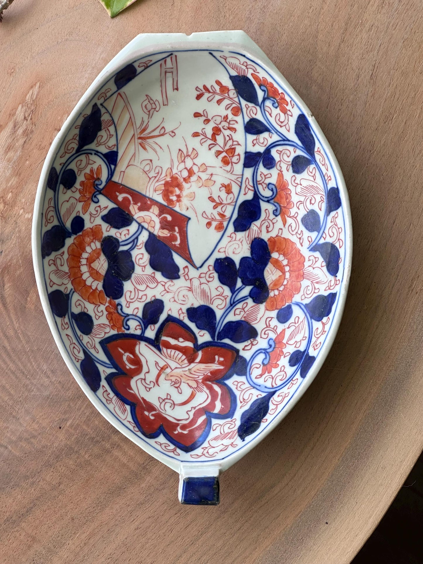 Antique Japanese Imari Boat Dish - Meji Period 1868-1912