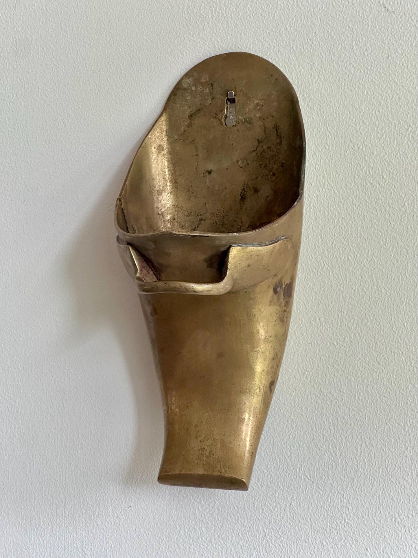 Antique Brass Conquistador Stirrup Wall Pocket – Sleek Polished Finish