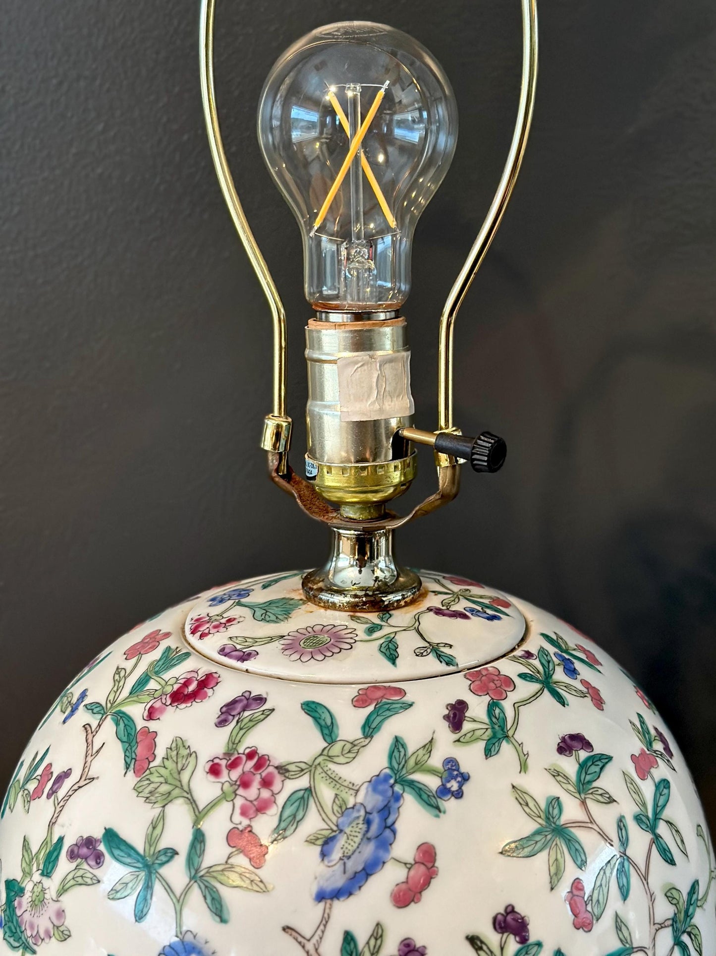Mid-Century Famille Rose Style Chinoiserie Porcelain Lamp