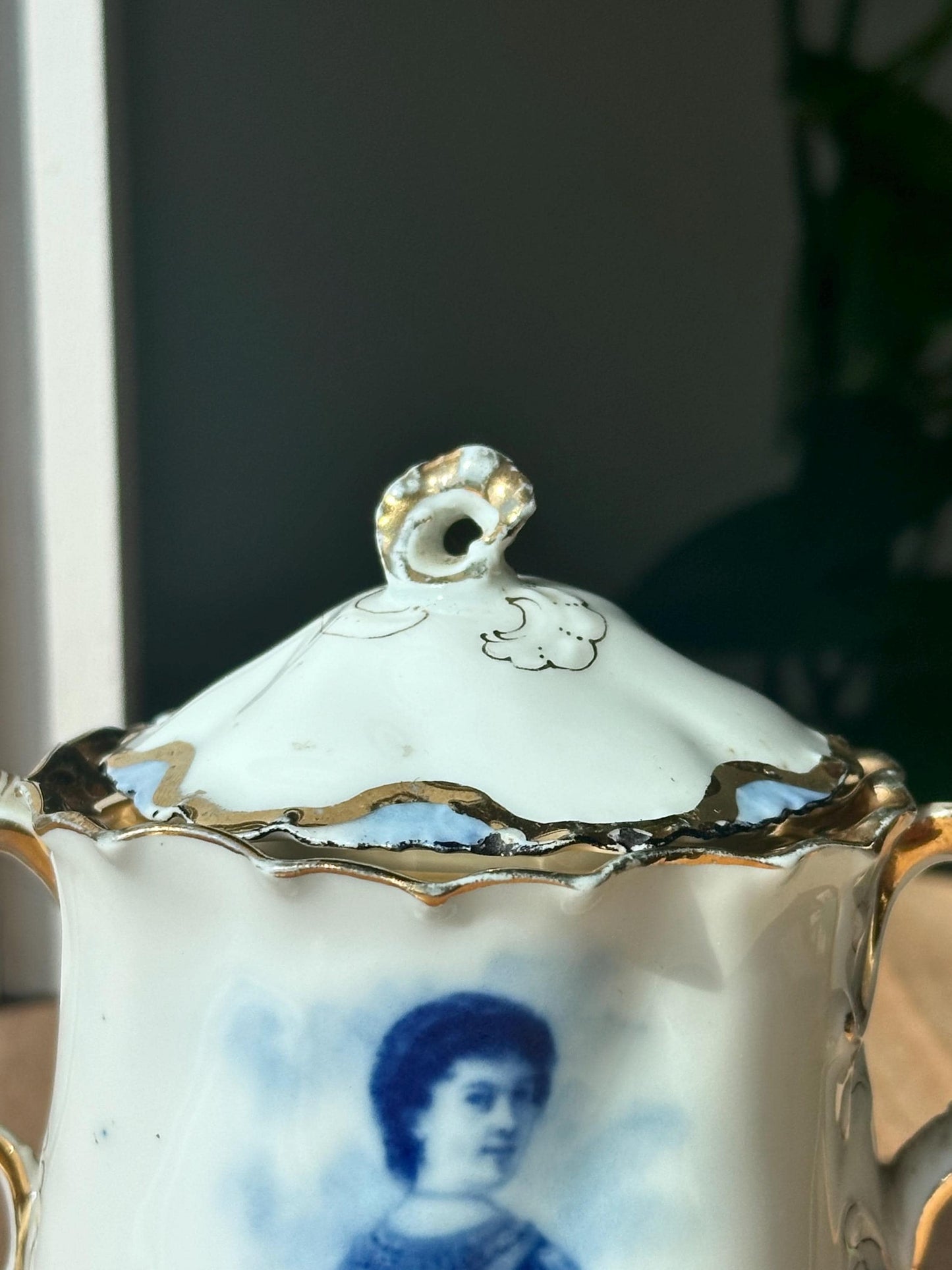 Antique R.C. Versailles Portrait Sugar Bowl – Hand-Painted Gold Trim, Double Handle, Made in Germany