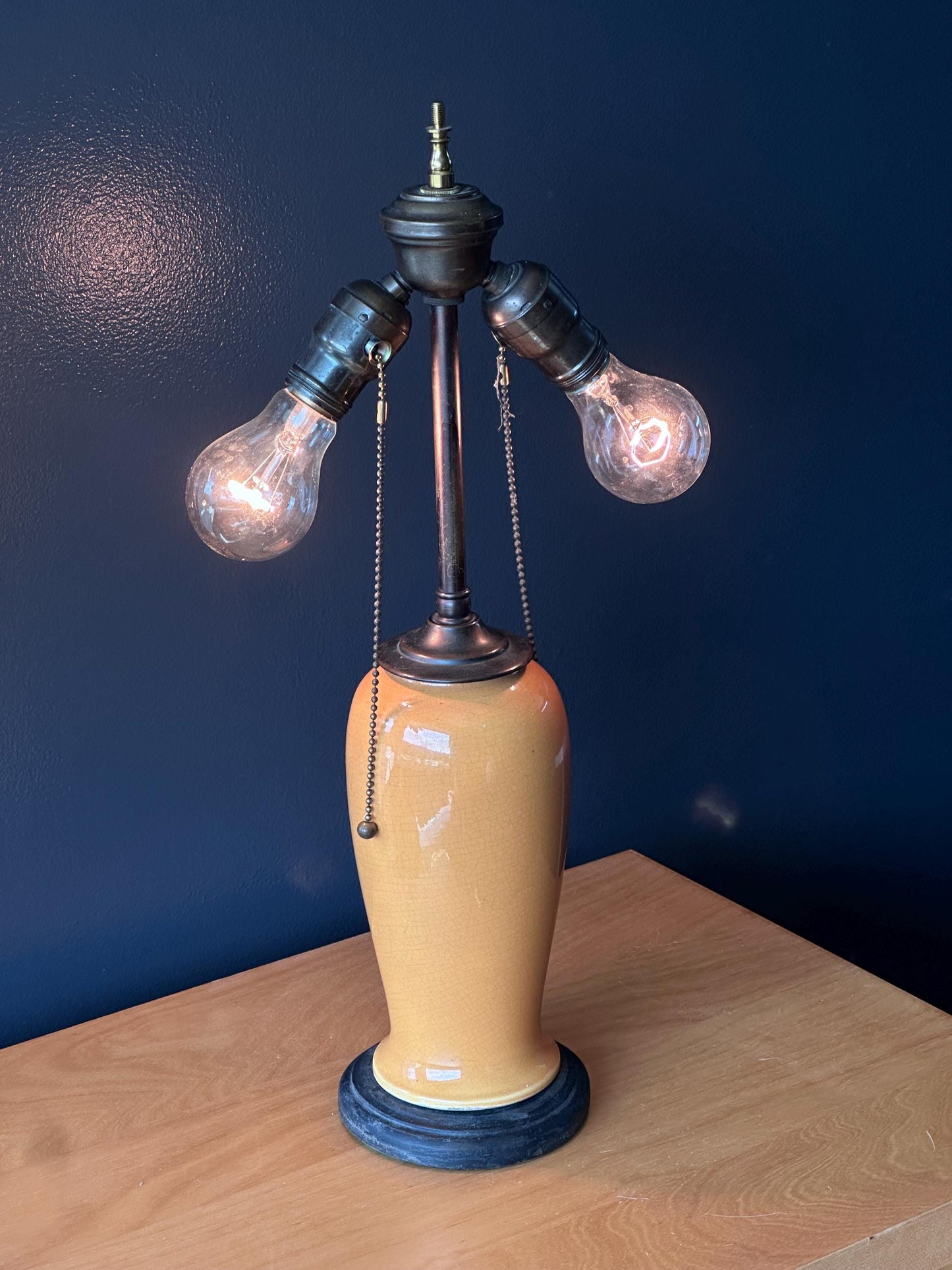 Vintage Ceramic Table Lamp with Crackle Glaze and Pagoda Shade – Warm Golden Ochre with Working Pull Chain