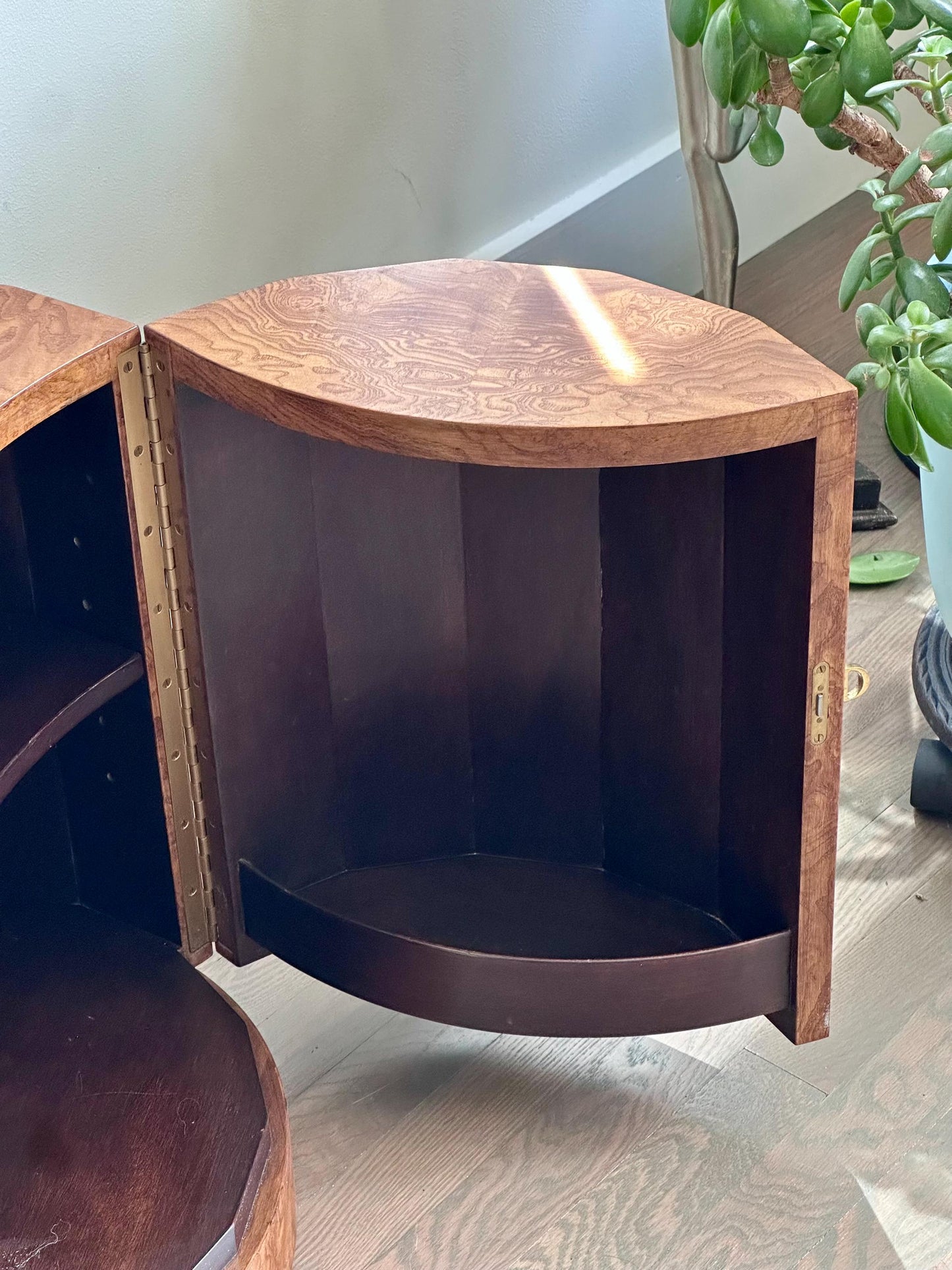 Vintage Edward Wormley for Dunbar Pedestal Side Table in Olive Burl