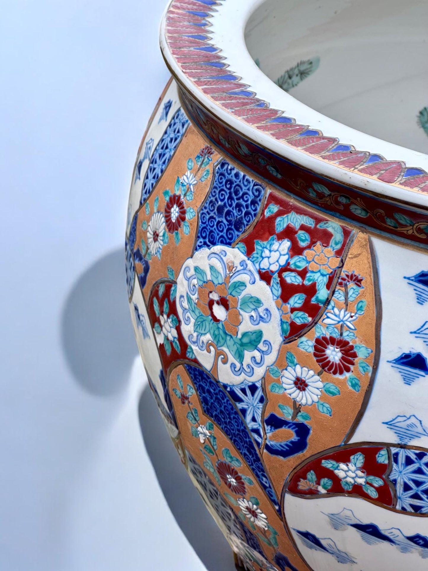 Large Vintage Imari Style Fishbowl Planter with Hand-Painted Koi & Floral Motifs – Includes Carved Wood Stand
