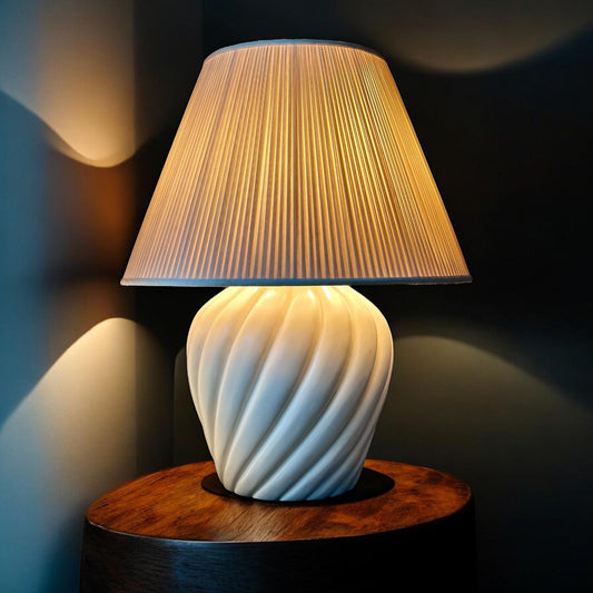 Vintage Swirl Ceramic Table Lamp with Pleated Shade – Mid-Century Modern Lighting