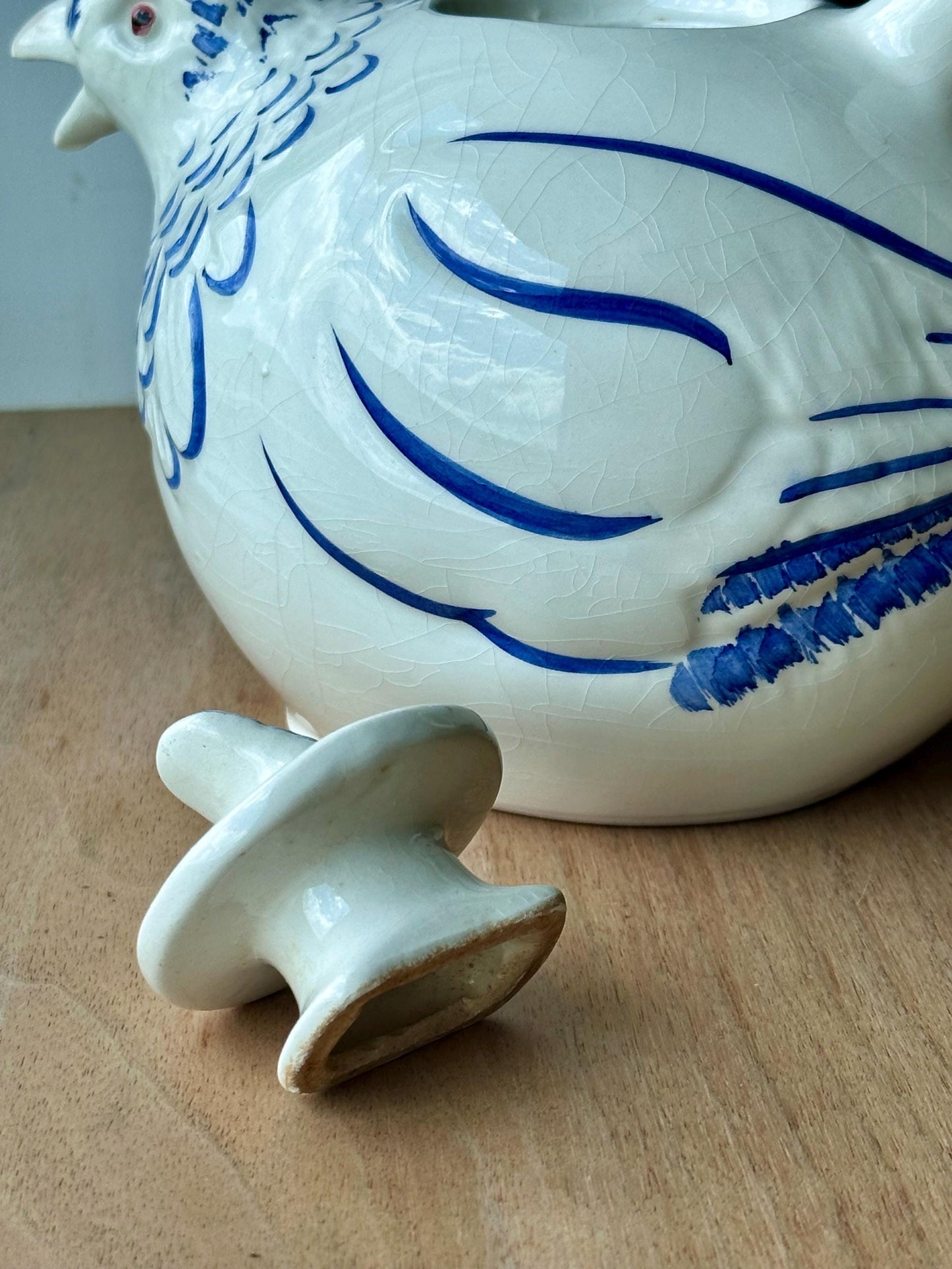 Vintage Italian Ceramic Bird Teapot – Blue & White Hand-Painted Pottery