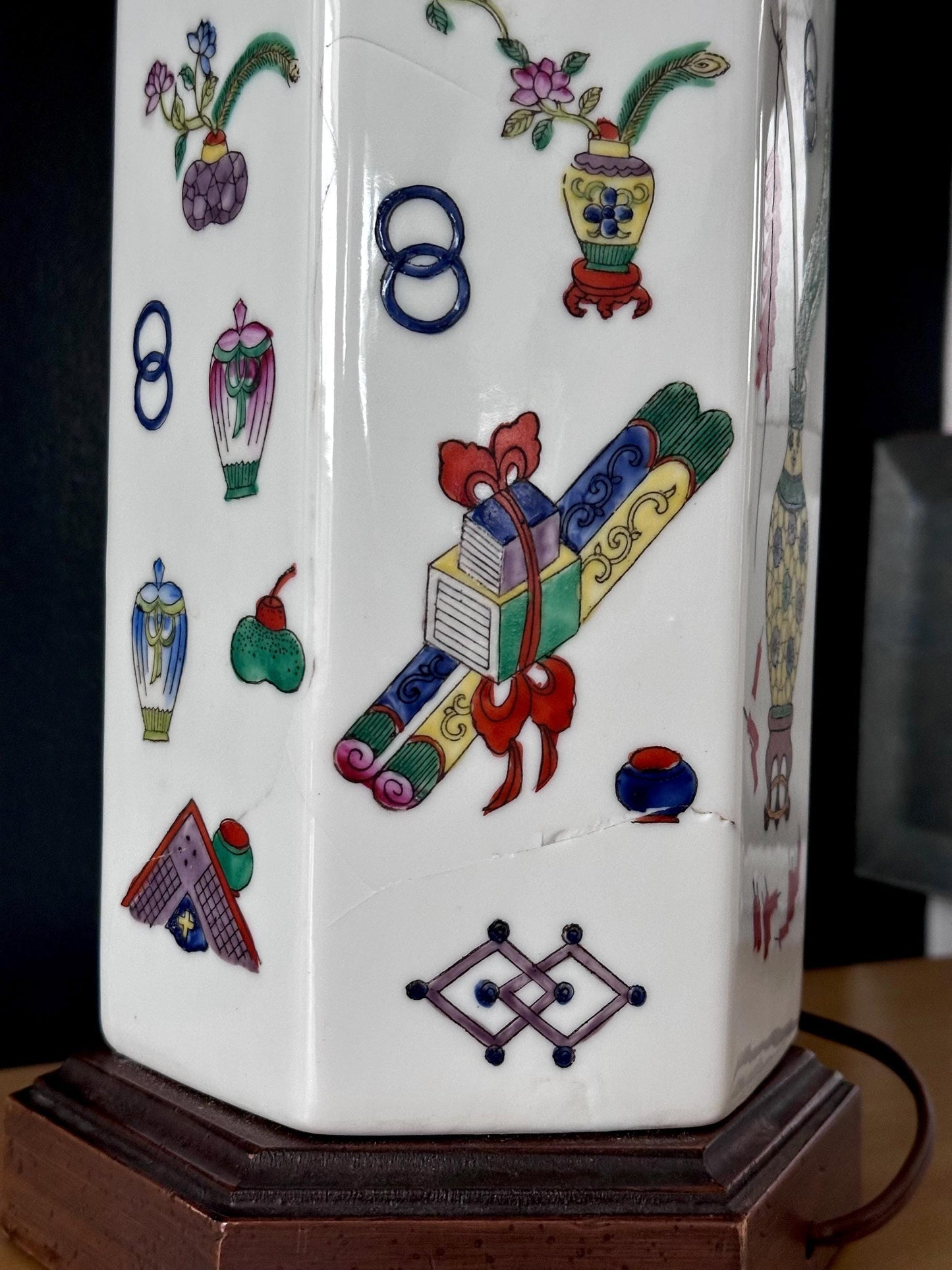 Vintage Chinese Porcelain Hexagonal Lamp with Hand-Painted Famille Rose Motifs and Wood Accents