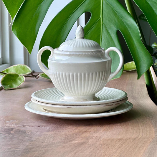 Vintage Wedgwood EDME Etruria Creamware Dish Set – Ribbed Pattern Sugar Bowl & Assorted Plates – Made in England