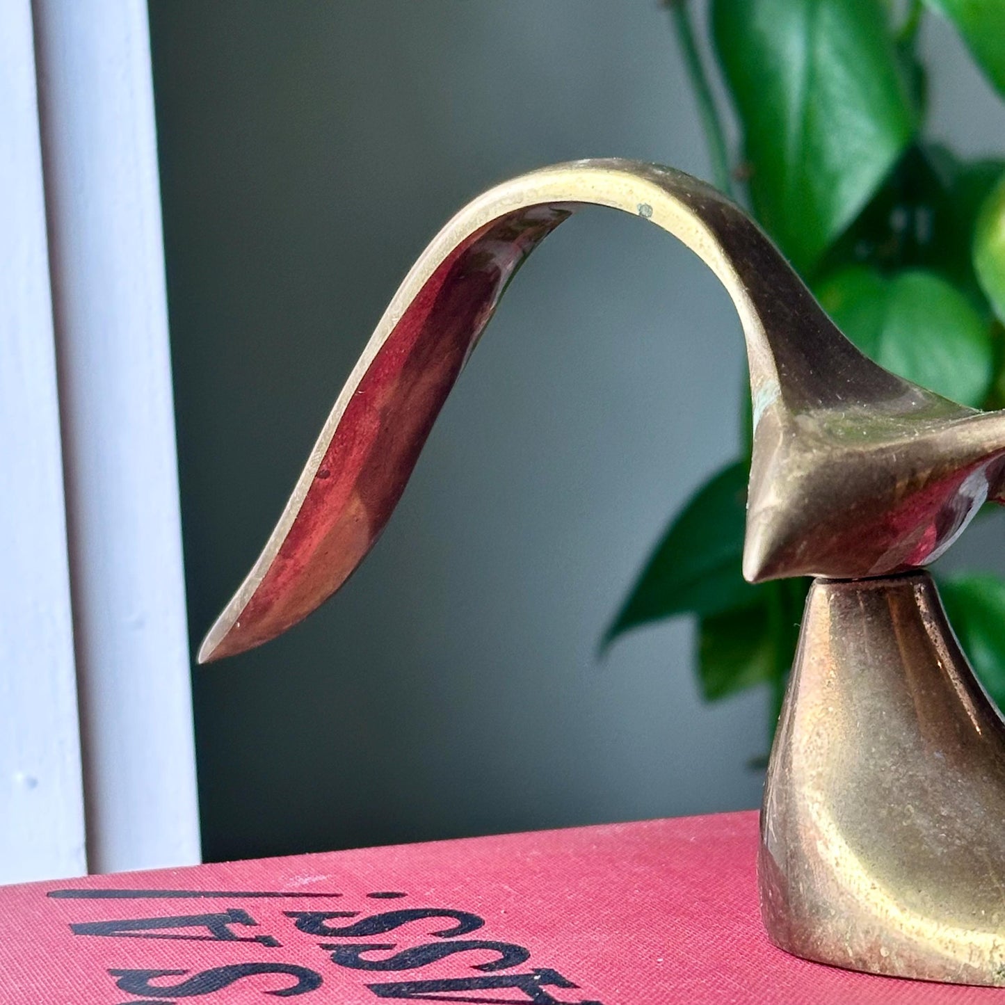 Vintage Brass Seagull Sculpture | Mid Century Modern Bird Figurine | Coastal Decor